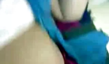 کلبه بلوند عكس كير وكون