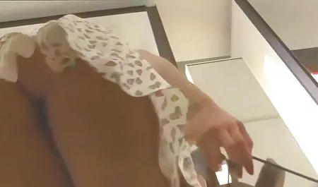 ماساژ غیر منتظره از عكس كير وكون استاد مهربان