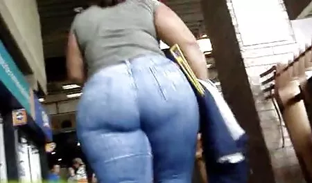 الاغ آبدار در شورت سیاه برای کل الاغ عكس سكسي كس