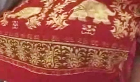 مولی جین به یک بچه گربه جذب عکس سکسی کوس چاق می شود.